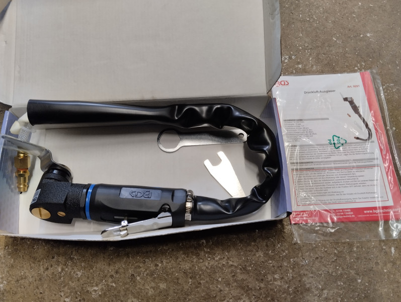 Druckluft Ausglaser Schneider Säge