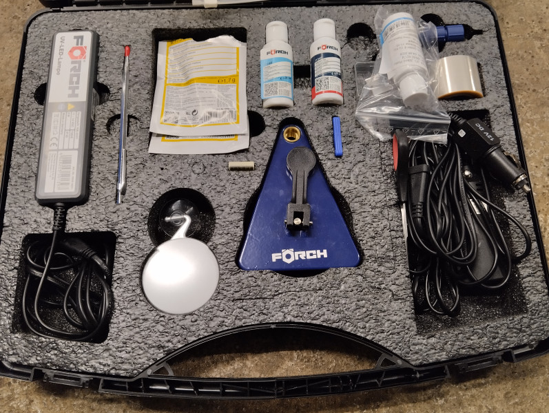 Werkzeugkoffer Steinschlag Reparatur